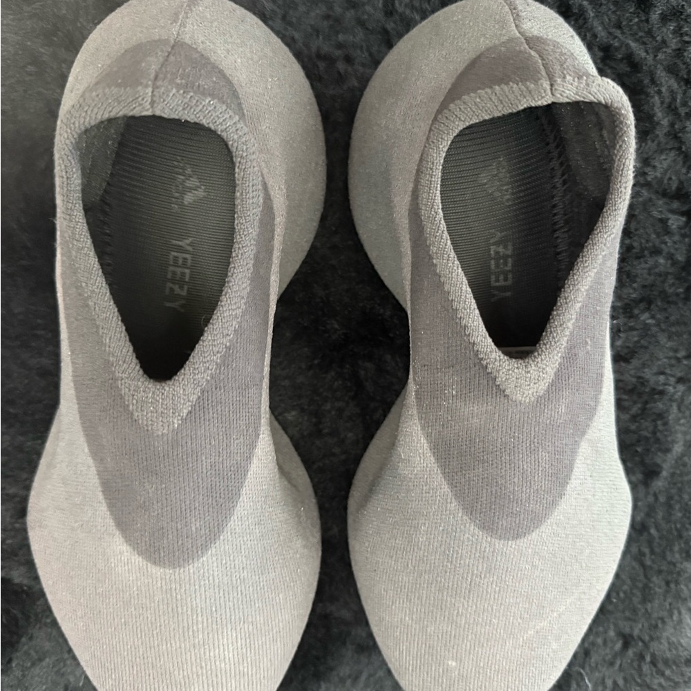 adidas Yeezy Knit RNR